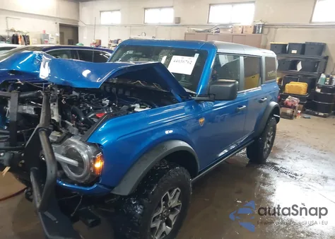 2023 Ford Bronco Badlands z USA, uszkodzony, nr VIN 1FMEE5DP1PLB49100